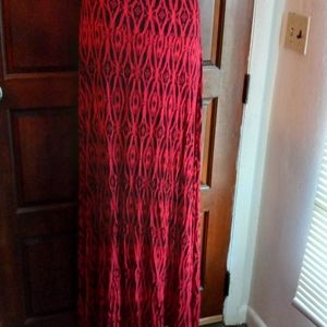 Plus size super long super stretchy black and red print maxi skirt